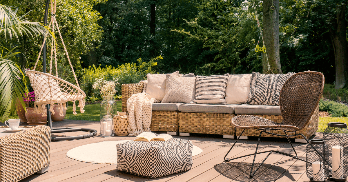 How to Mix and Match Patio Furniture for a Stylish Look